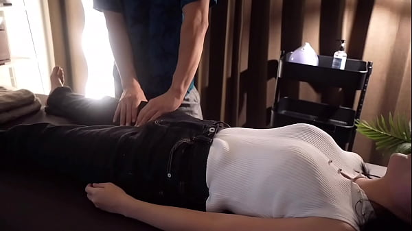 Fuck… Forbidden insertion during erotic massage! Doggy. Cum continuously
