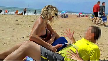 I made a stranger ejaculate on a public beach